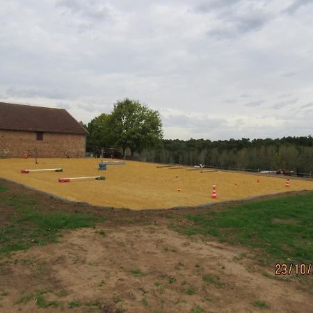 Gîte équestre Domaine des Crins - Biron Capdrot Exterior foto