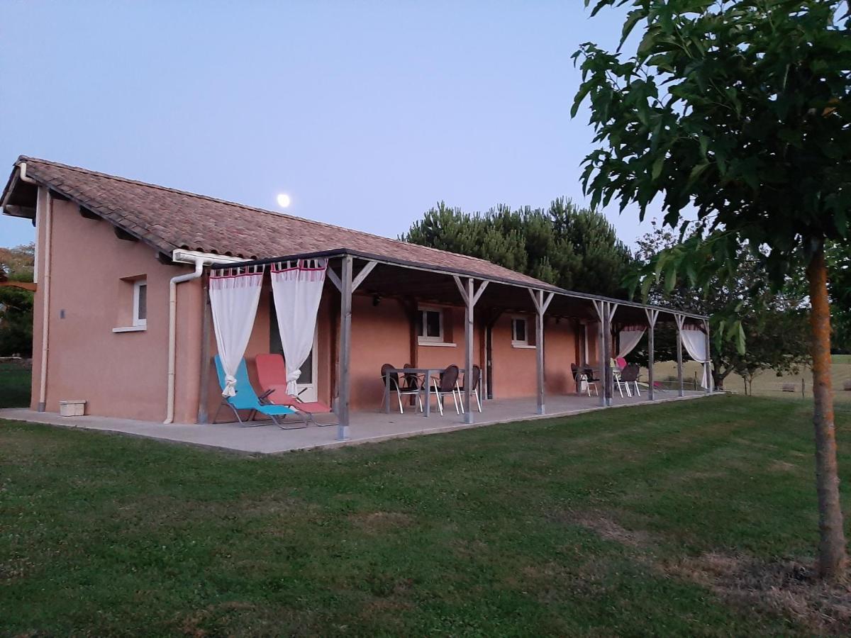 Gîte équestre Domaine des Crins - Biron Capdrot Exterior foto